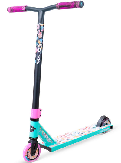 MG2 Obsidian Pro Scooter - Sugar Rush features a sturdy design with a high-quality deck, durable wheels, and strong handlebars for skatepark stunts.